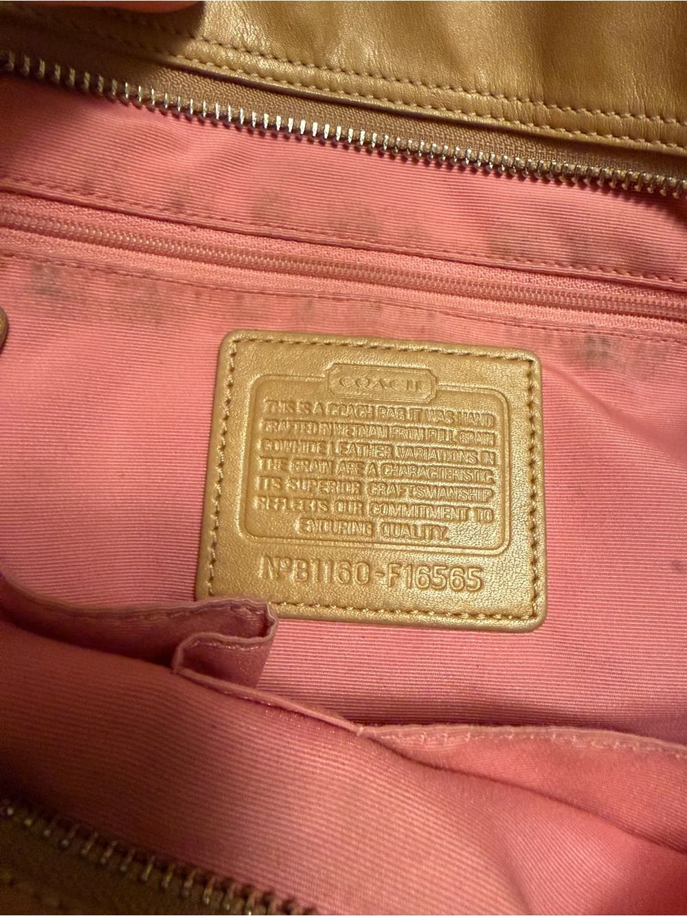 Vintage Coach Soho Tan Leather Shoulder Tote with Polished Logo Plaque